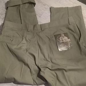 🆕NWT Haggar heritage chinos